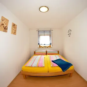 Appartement Ferienwohnung Stettfeld, Stettfeld
